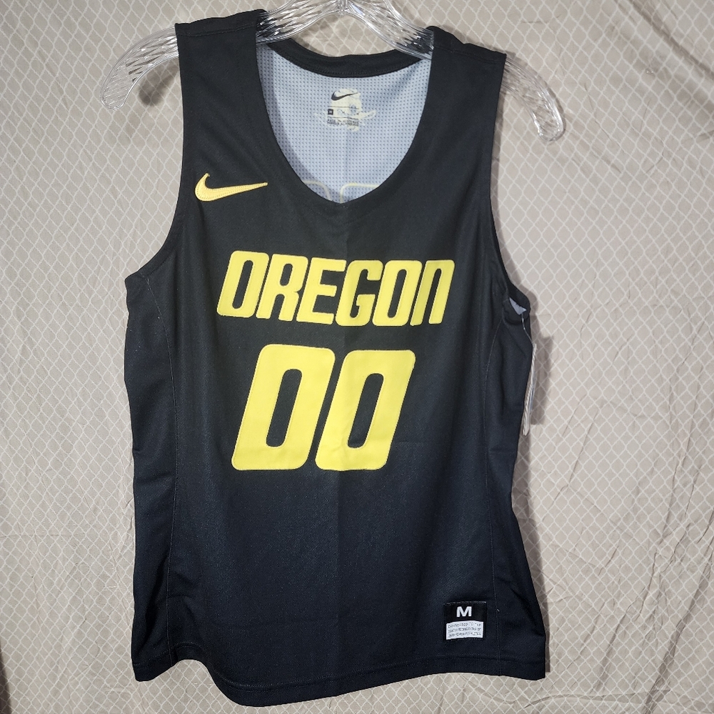 Nike NWT Oregan Ducks 00 Basketball Jersey Women's Medium